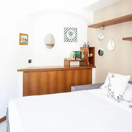 Studiolake By Design *